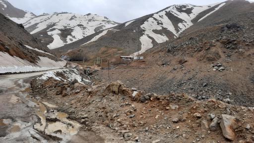 عکس رودخانه تاریک دره