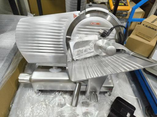 عکس فروشگاه ترازو و باسکول کنترل توزین سانوا 