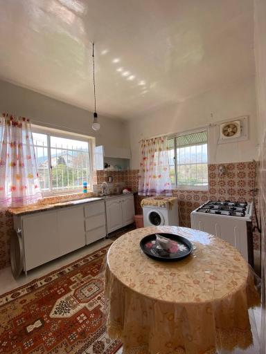 عکس اقامتگاه ماه تی تی