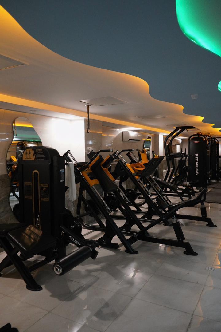 عکس مجموعه ورزشی باران کوهستان