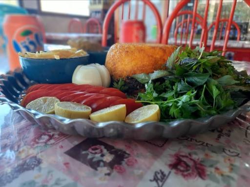 عکس رستوران کارون