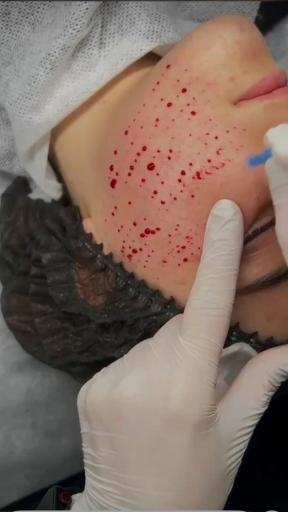 عکس دکتر اَمَن زاده متخصص دندان پزشکی