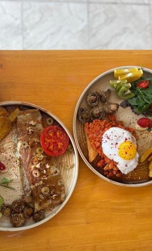 عکس کافه رستوران باهارات