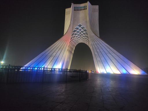 عکس برج میدان آزادی