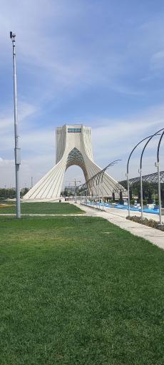 عکس برج میدان آزادی