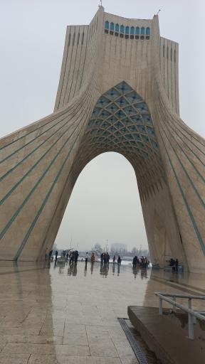 عکس برج میدان آزادی