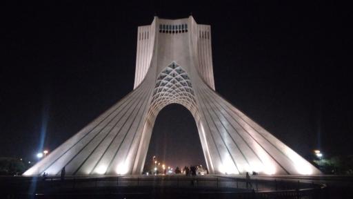 عکس برج میدان آزادی