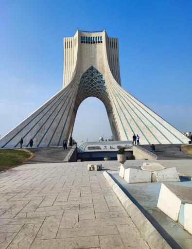 عکس برج میدان آزادی