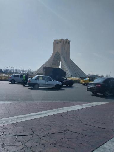 عکس برج میدان آزادی