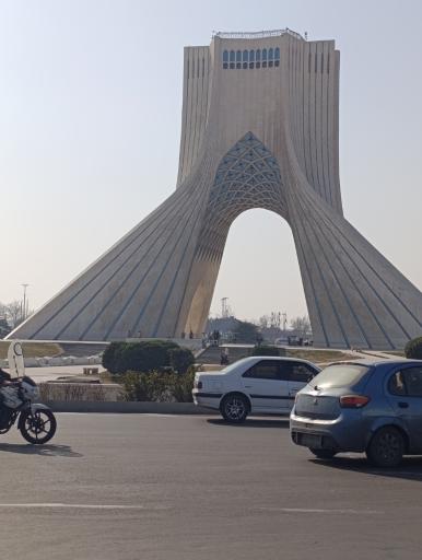 عکس برج میدان آزادی
