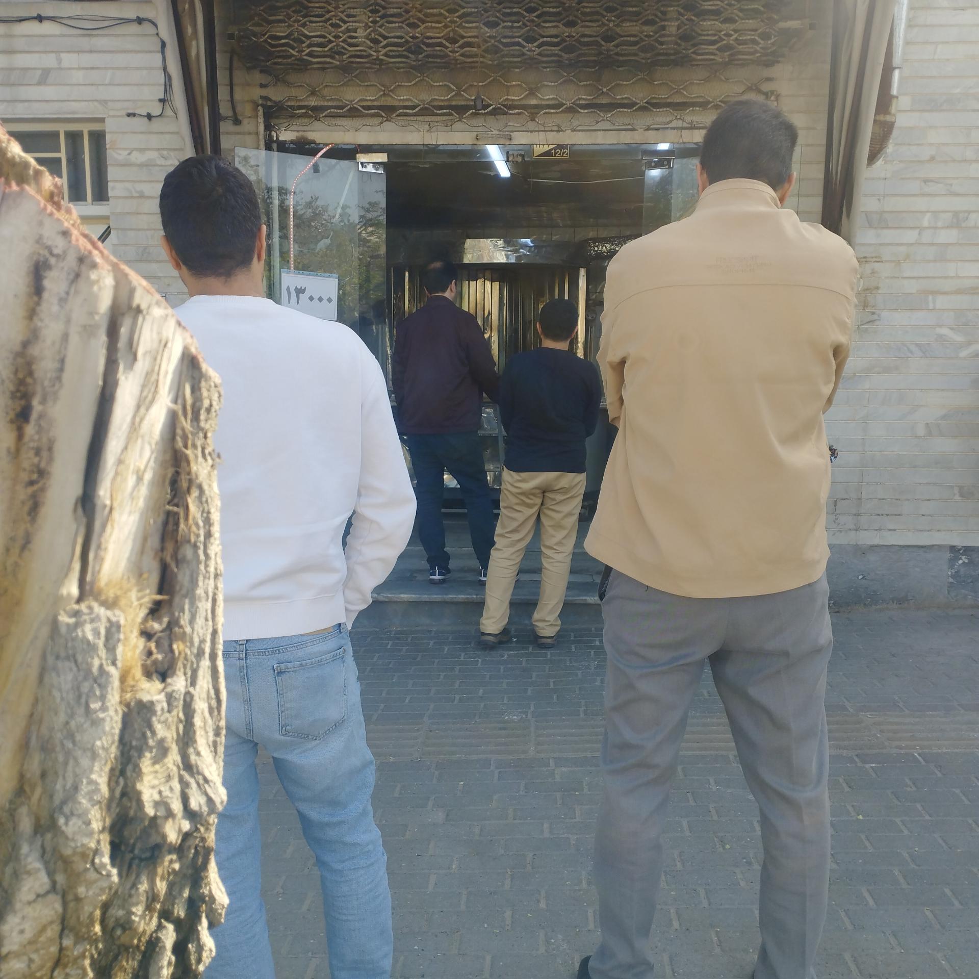 عکس نانوایی روغنی 