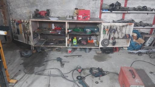 عکس تعمیرگاه مجهز صفدری 