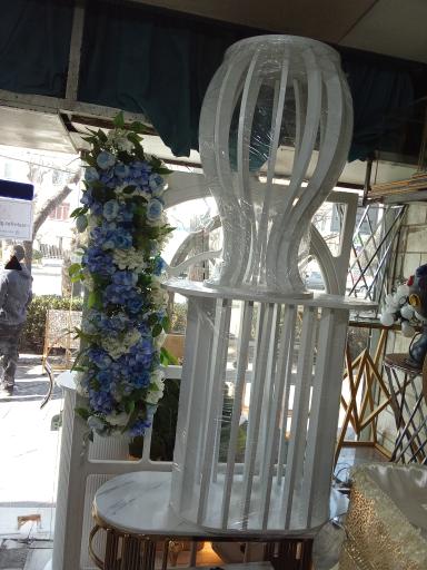 عکس لوازم و دکور بله برون اجاره صندلی ومیز