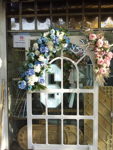 عکس لوازم و دکور بله برون اجاره صندلی ومیز