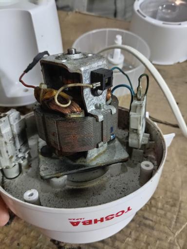 عکس تعمیرات لوازم خانگی کریمیان