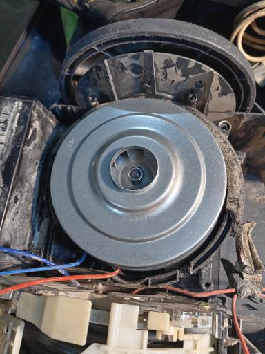 عکس تعمیرات لوازم خانگی کریمیان