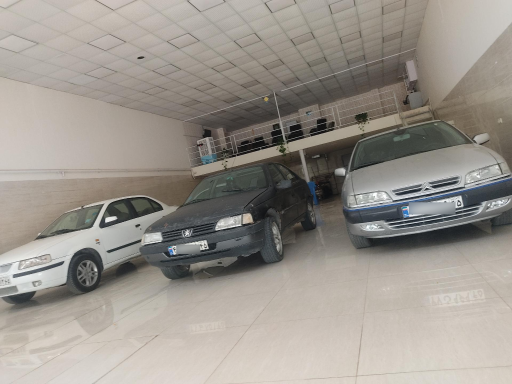 عکس نمایشگاه اتومبیل ایلیا