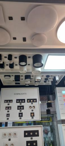 عکس الکتریکی آتا