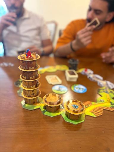 عکس کافه بازی مارس