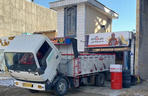 عکس تعویض روغنی وحید