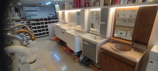 عکس فروشگاه ایران پولیکا