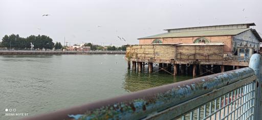 عکس بازار ماهی فروشی خرمشهر