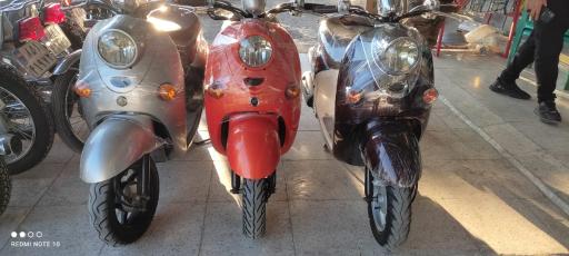 عکس فروشگاه موتور سیکلت خندانی