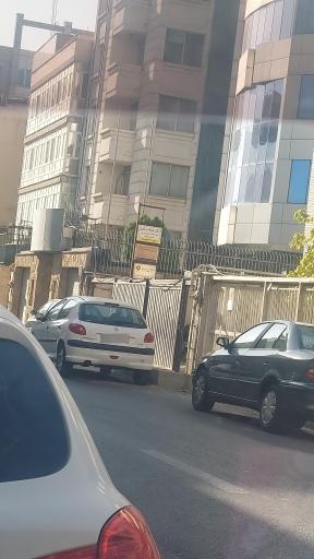 دکتر  فرهاد زمانی