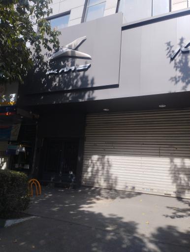 عکس فروش کرمان موتور عاکف