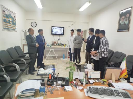 هنرستان شهید روزبه 