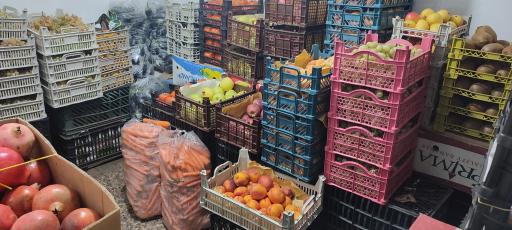 عکس میوه فروشی میلاد