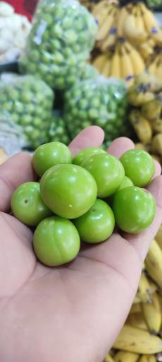 عکس میوه فروشی میلاد