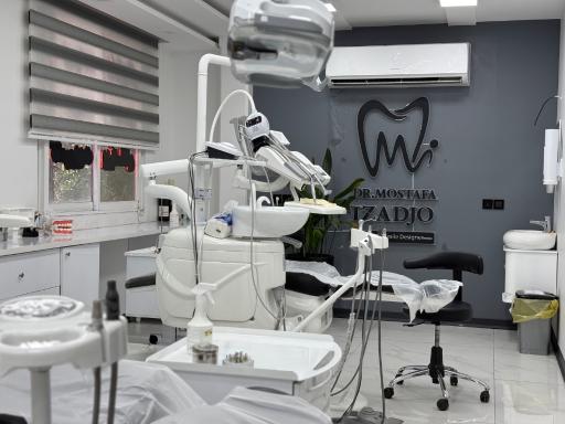 عکس کلینیک دندانپزشکی دکتر مصطفی ایزدجو