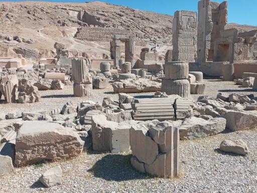 عکس کاخ صد ستون