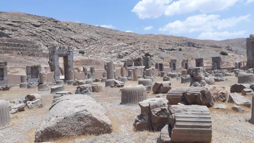 عکس کاخ صد ستون