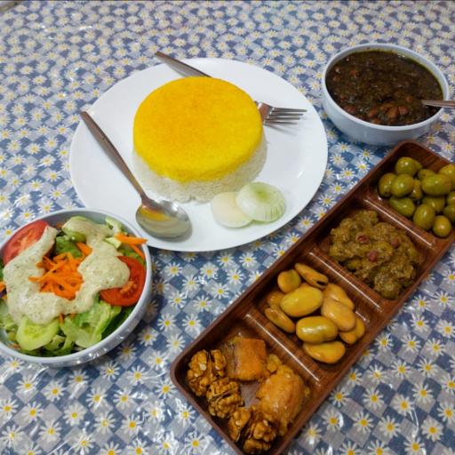 عکس رستوران گل خاله لاهیجان