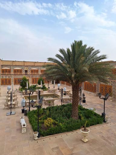 عکس کاروانسرای وکیل