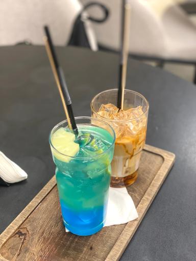 عکس کافه لوکال