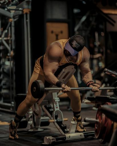 عکس باشگاه بدنسازی مولا