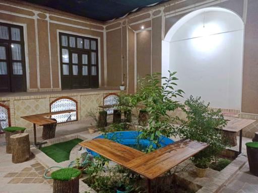عکس اقامتگاه شاخه نبات ()