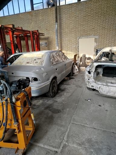 عکس شاسی کشی فلاحی تعمیرگاه ایران صافکار