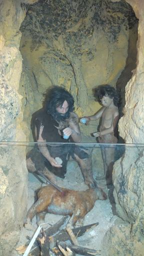 موزه باستان شناسی و مردم شناسی  فلک الافلاک