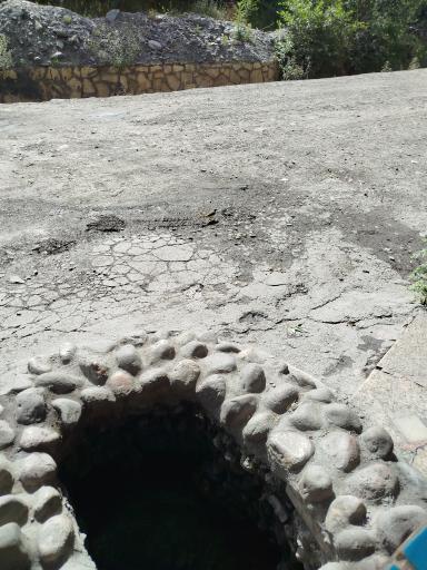 عکس چشمه قلقلی زشک