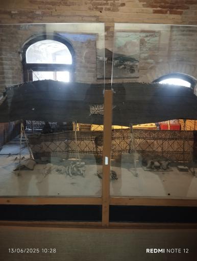 عکس موزه باستان شناسی و مردم شناسی  فلک الافلاک