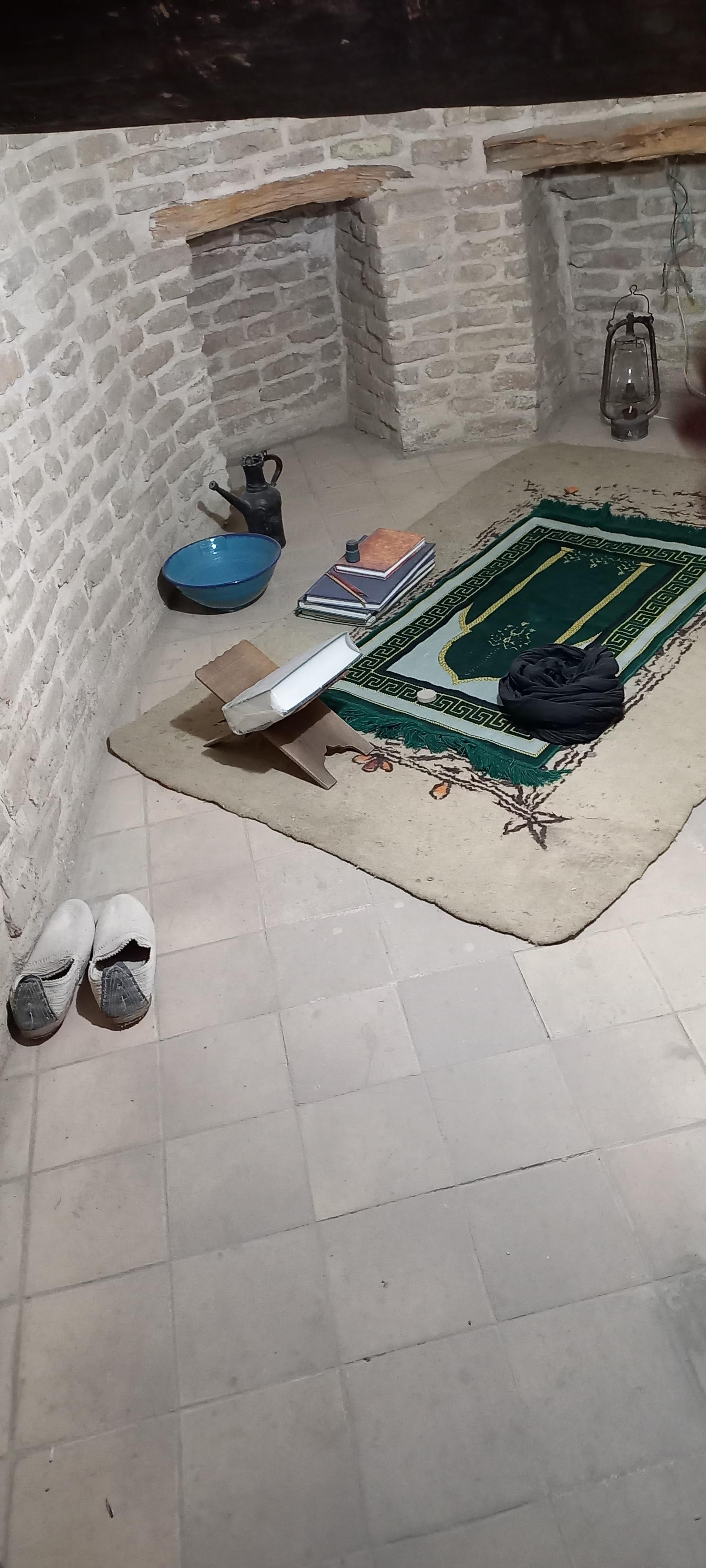 عکس موزه باستان شناسی و مردم شناسی  فلک الافلاک