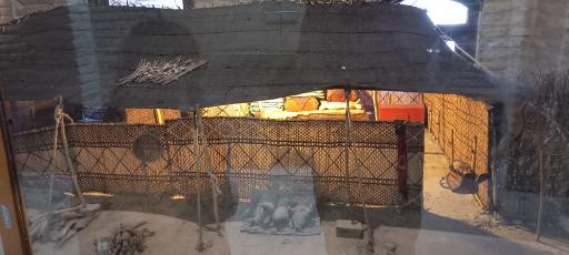 عکس موزه باستان شناسی و مردم شناسی  فلک الافلاک