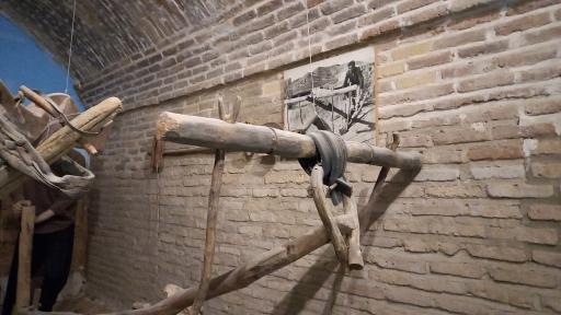 عکس موزه باستان شناسی و مردم شناسی  فلک الافلاک