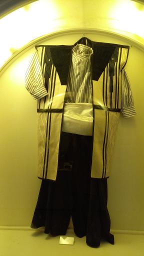 عکس موزه باستان شناسی و مردم شناسی  فلک الافلاک