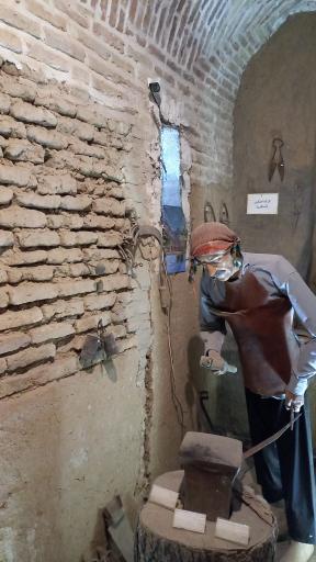 عکس موزه باستان شناسی و مردم شناسی  فلک الافلاک