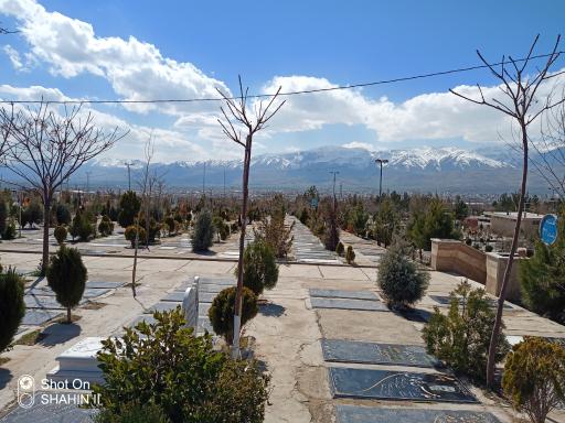 عکس دارالسلام آرامستان عمومی بروجرد